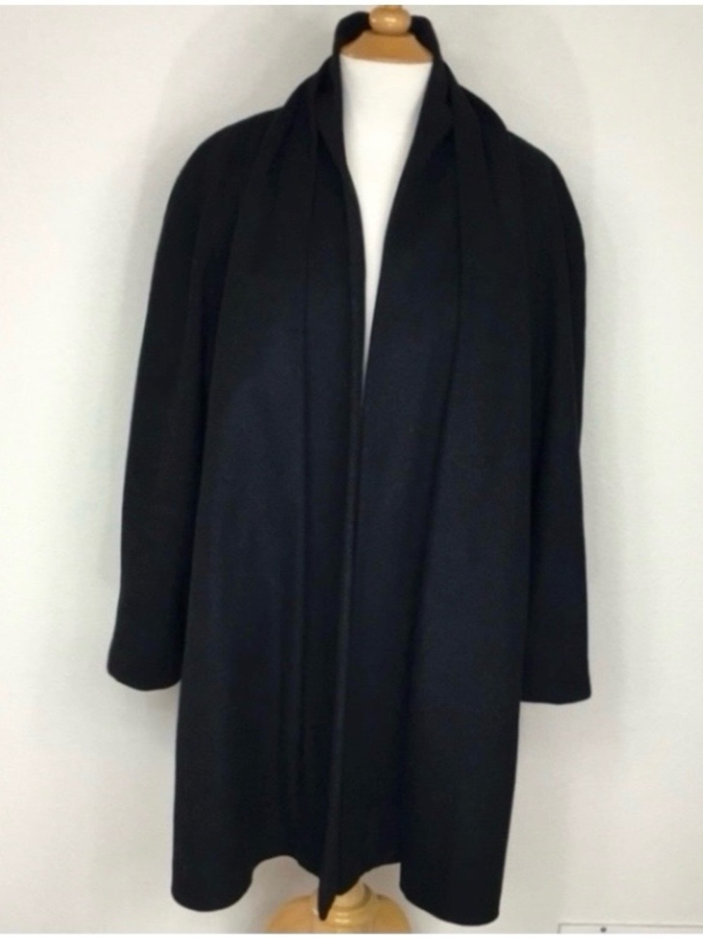 Vintage Womens Belgium Black Cocoon Oversized Wool Coat Size Medium Classic